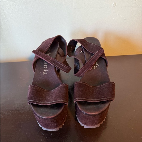 Pedro Garcia Wedges - Picture 4 of 5